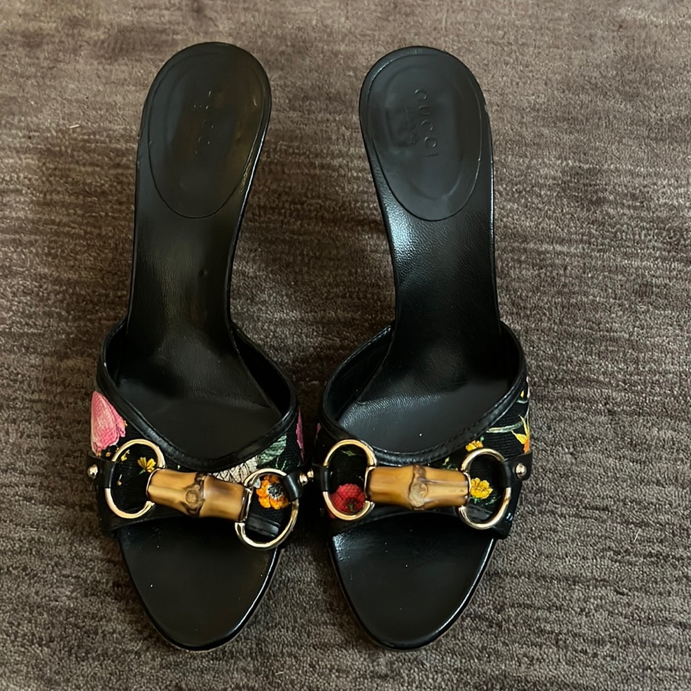 Gucci floral mules with classes horse show buckle size 8 great condition
